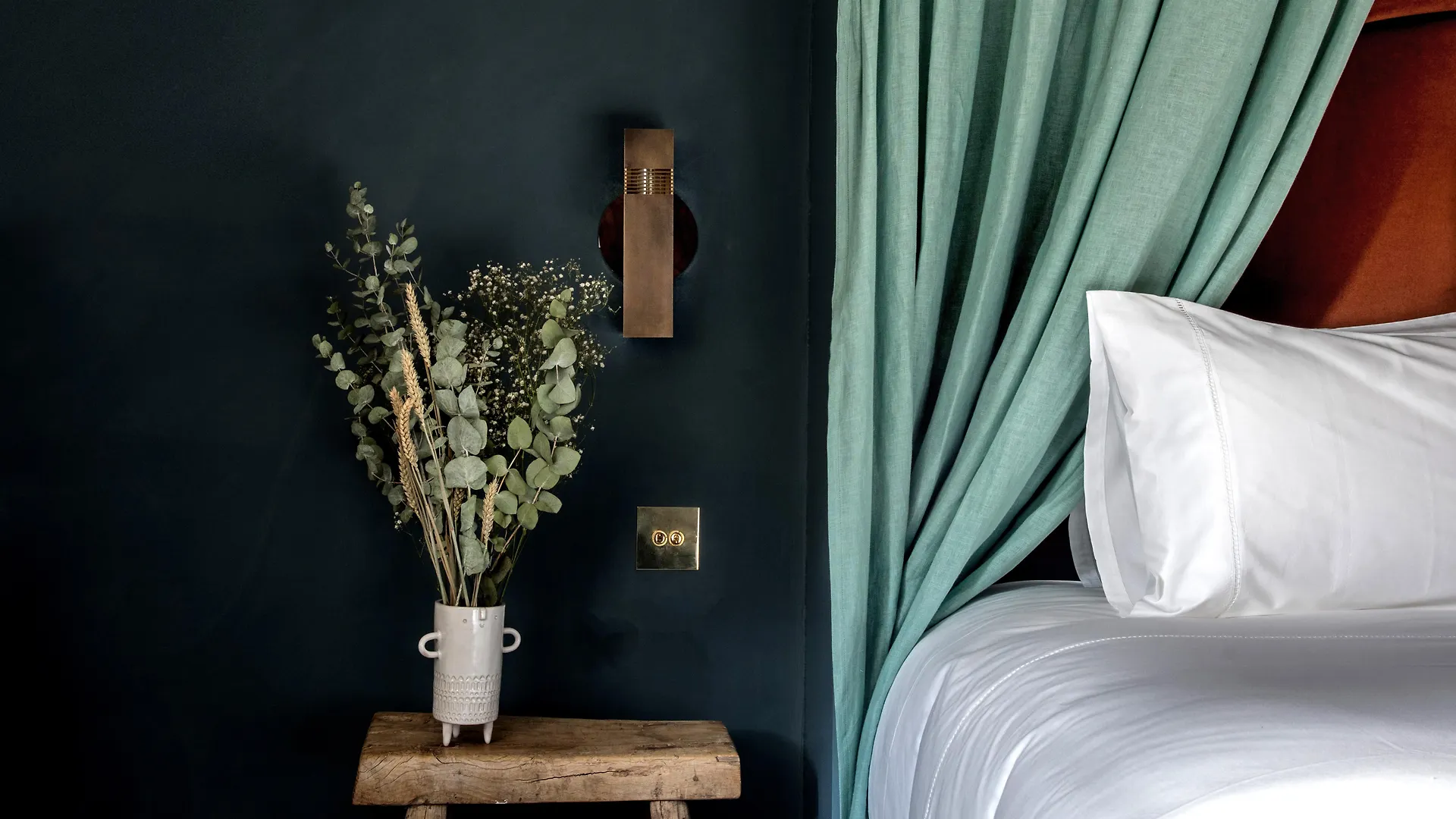 Grands Boulevards Experimental Hotel